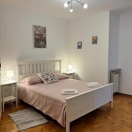 Udine Apartment Apartment *